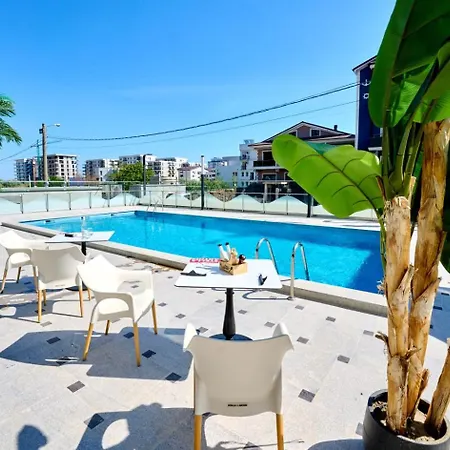 Apartment Cosmic D10 By Alezzi